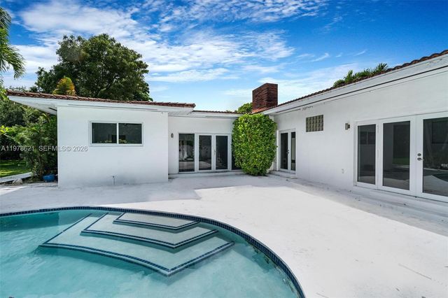 5714 SW 80th St 0, South Miami, FL 33143