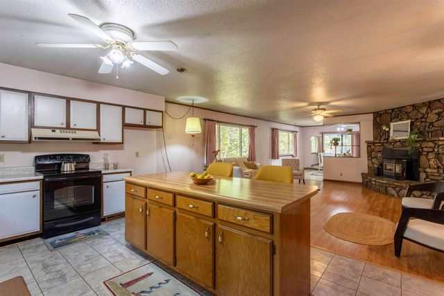 6 Vagabond Road, Williford, AR 72482