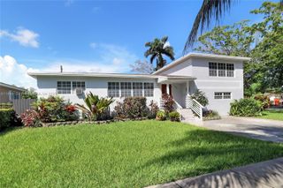 195 NE 121st Ter, North Miami, FL 33161