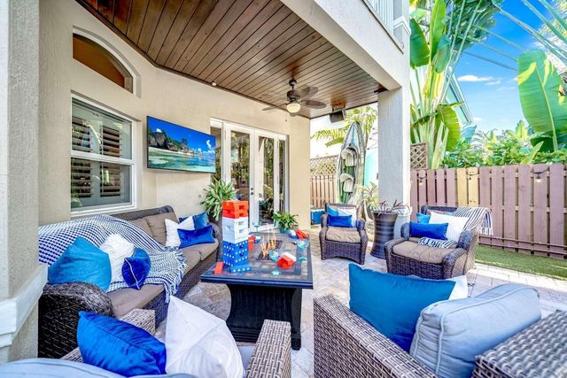 512 NE 12th Avenue, Fort Lauderdale, FL 33301