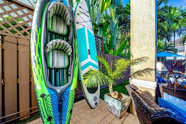 512 NE 12th Avenue, Fort Lauderdale, FL 33301