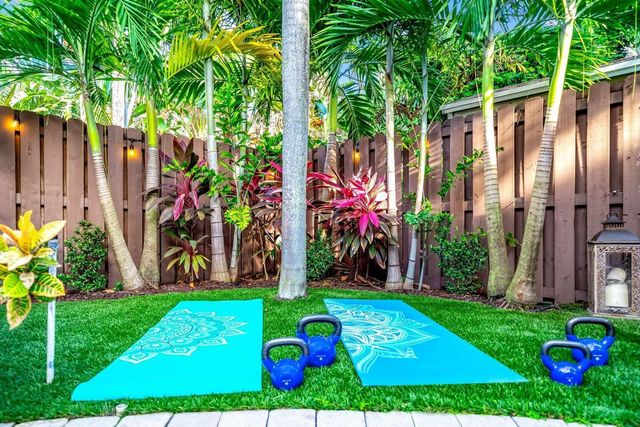 512 NE 12th Avenue, Fort Lauderdale, FL 33301