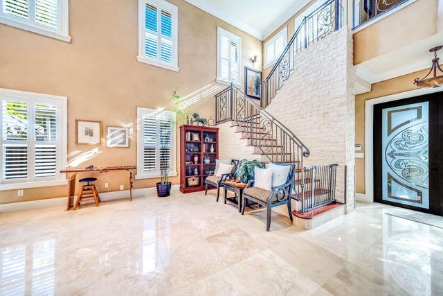 512 NE 12th Avenue, Fort Lauderdale, FL 33301