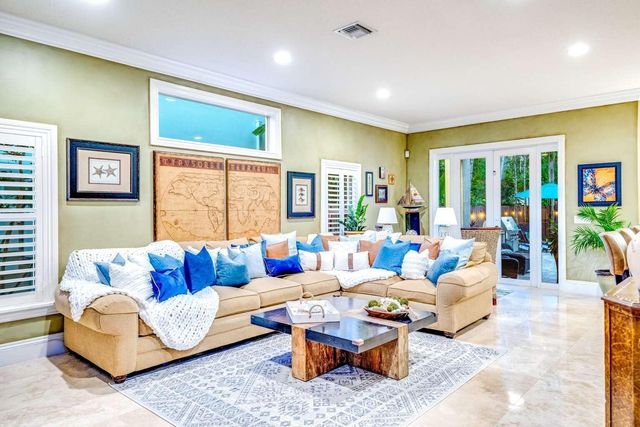 512 NE 12th Avenue, Fort Lauderdale, FL 33301