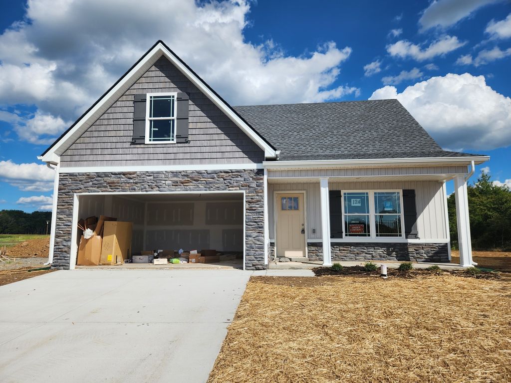 2909 Valley Farms Drive, Christiana, TN 37037