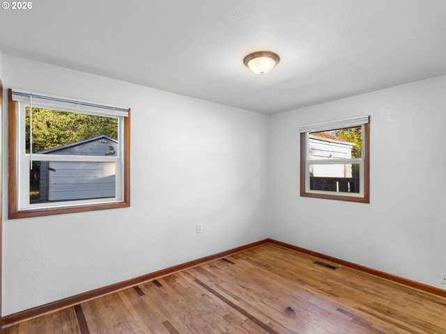 4141 Se 80TH Ave, Portland, OR 97206