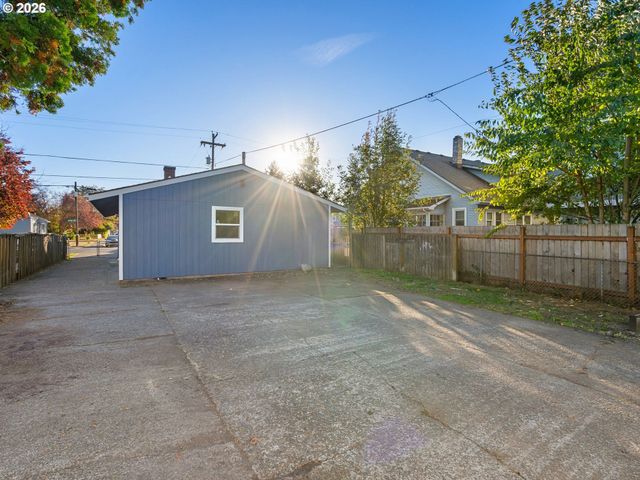 4141 Se 80TH Ave, Portland, OR 97206