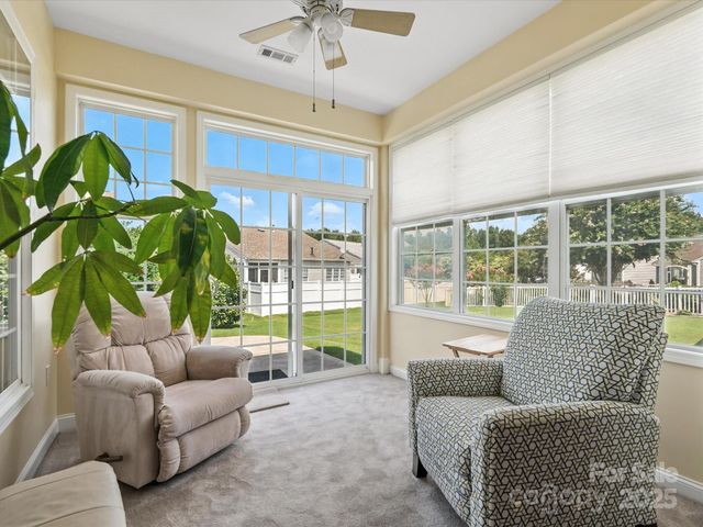 10317 Threatt Woods Drive, Charlotte, NC 28277