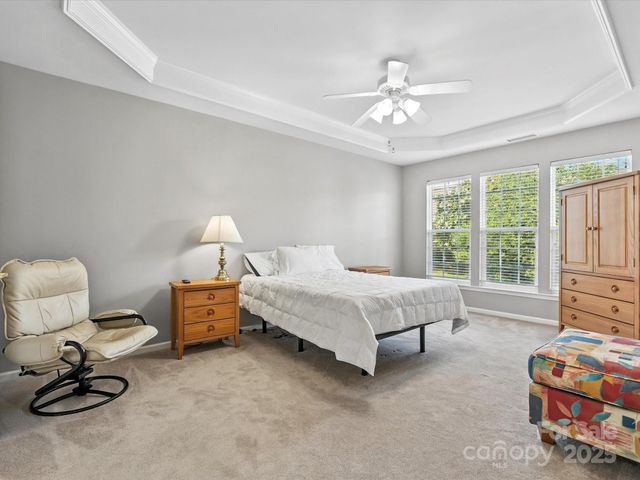10317 Threatt Woods Drive, Charlotte, NC 28277