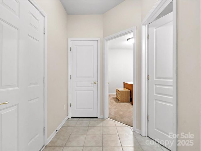 10317 Threatt Woods Drive, Charlotte, NC 28277