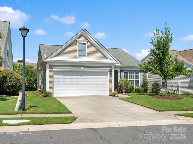 10317 Threatt Woods Drive, Charlotte, NC 28277