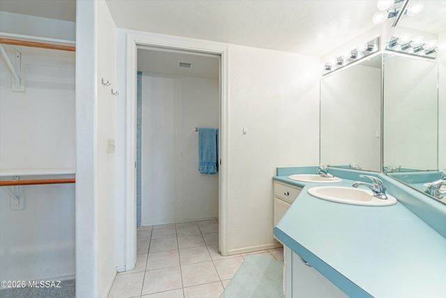5402 N Via Del Arbolito, Tucson, AZ 85750