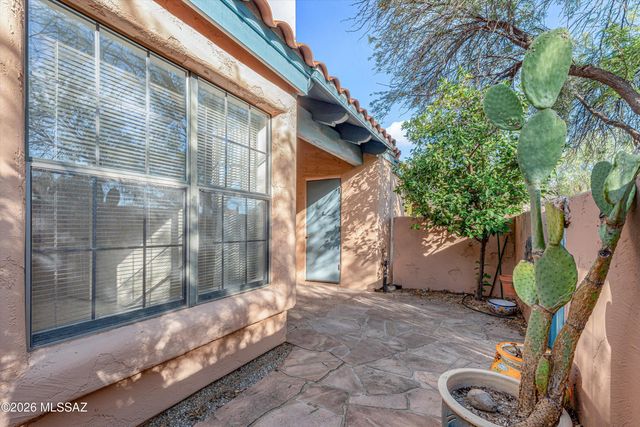 5402 N Via Del Arbolito, Tucson, AZ 85750