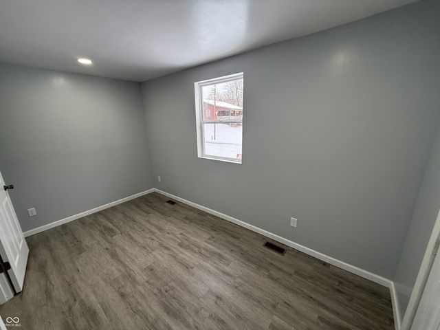 9607 N Price Street, Knightsville, IN 47857