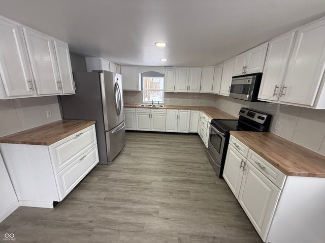 9607 N Price Street, Knightsville, IN 47857