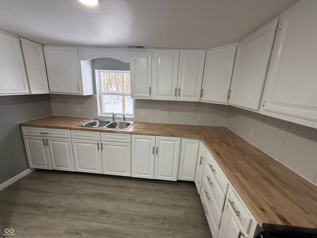 9607 N Price Street, Knightsville, IN 47857