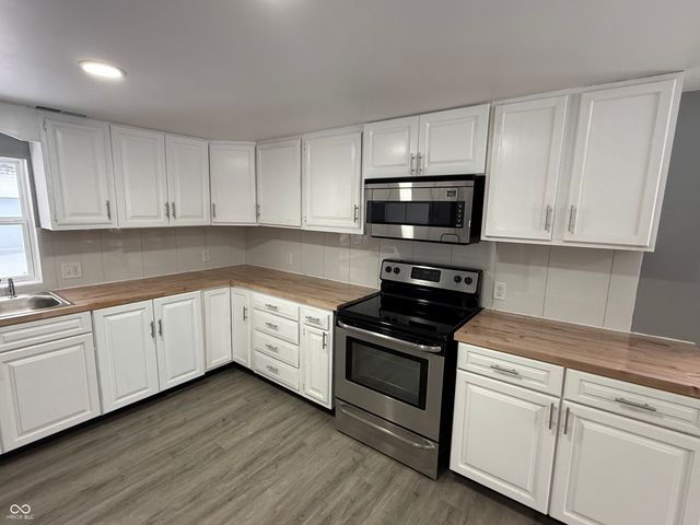 9607 N Price Street, Knightsville, IN 47857