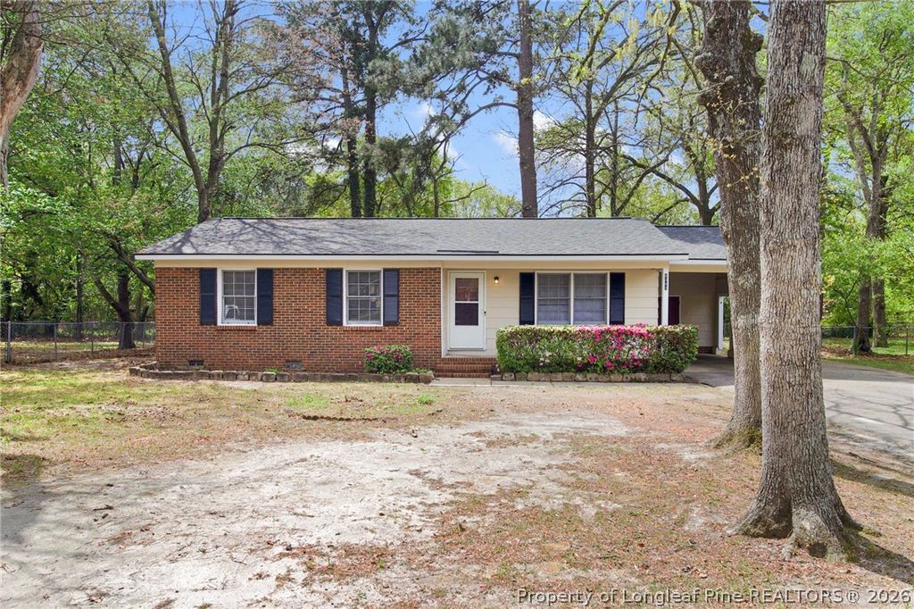 6343 Paddington Court, Fayetteville, NC 28304