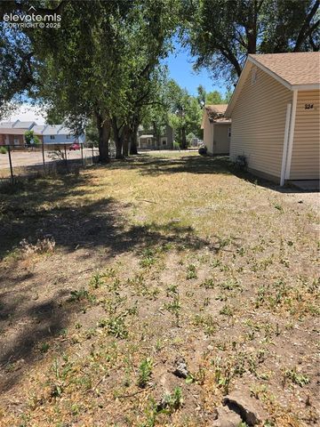 221 E Iowa Avenue, Fountain, CO 80817