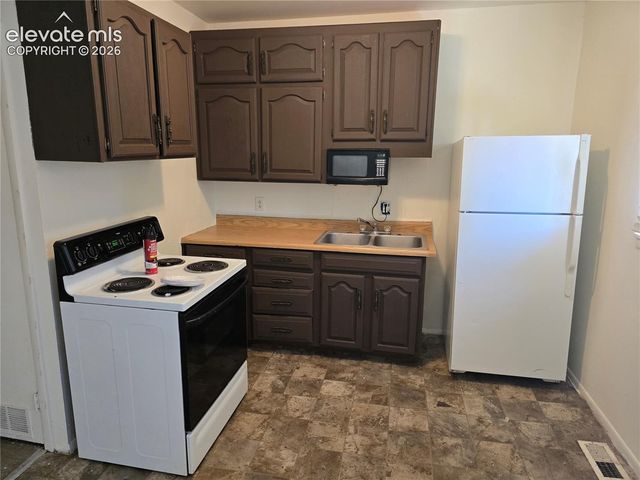 221 E Iowa Avenue, Fountain, CO 80817