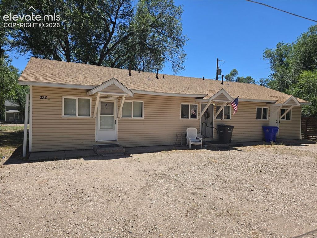 221 E Iowa Avenue, Fountain, CO 80817