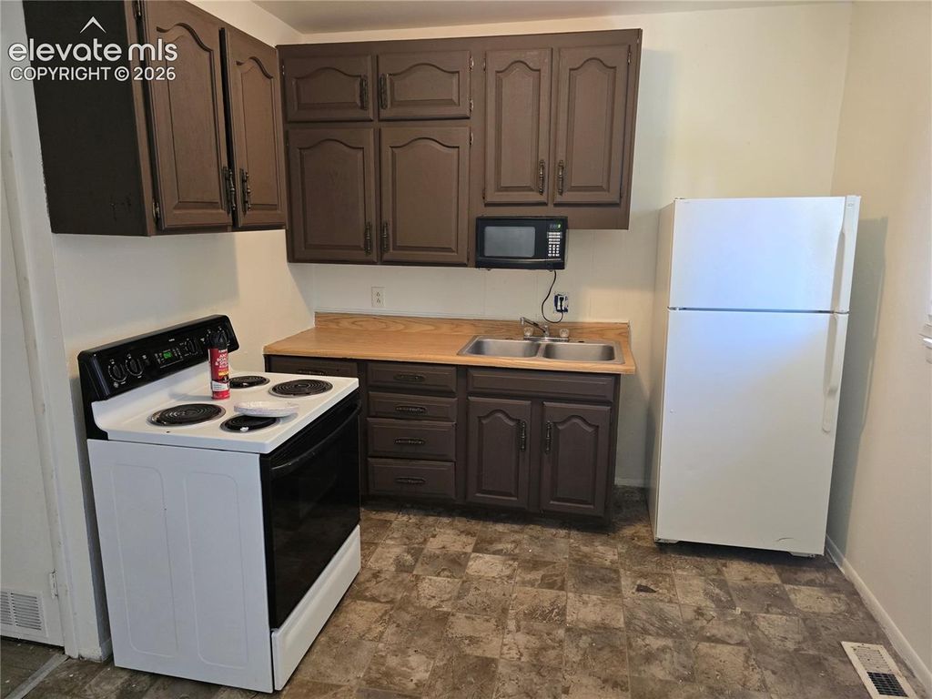 221 E Iowa Avenue, Fountain, CO 80817 — photo 5