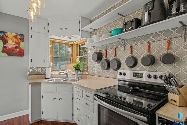 816 S Western Ave Avenue, Sioux Falls, SD 57104