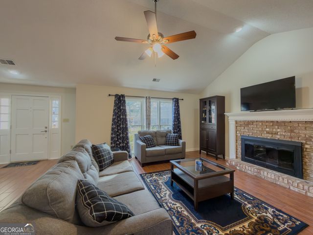 4722 Bradford Lane, Powder Springs, GA 30127