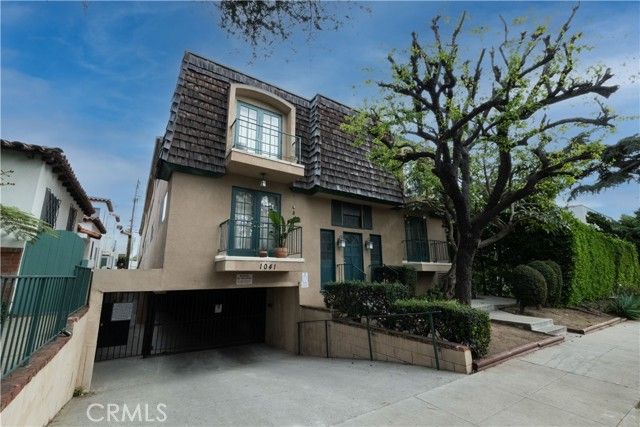 1041 9th Street, Santa Monica, CA 90403