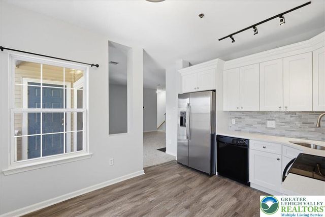 946 Nittany Court C221, South Whitehall Twp, PA 18104