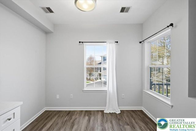 946 Nittany Court C221, South Whitehall Twp, PA 18104