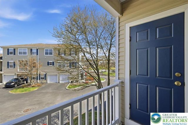 946 Nittany Court C221, South Whitehall Twp, PA 18104