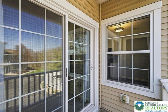 946 Nittany Court C221, South Whitehall Twp, PA 18104