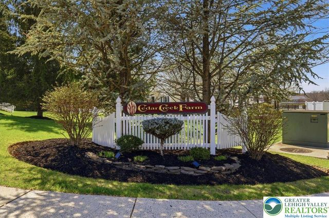 946 Nittany Court C221, South Whitehall Twp, PA 18104