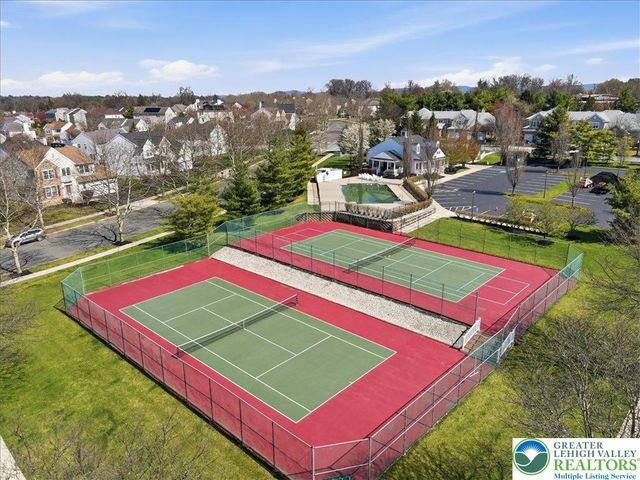 946 Nittany Court C221, South Whitehall Twp, PA 18104