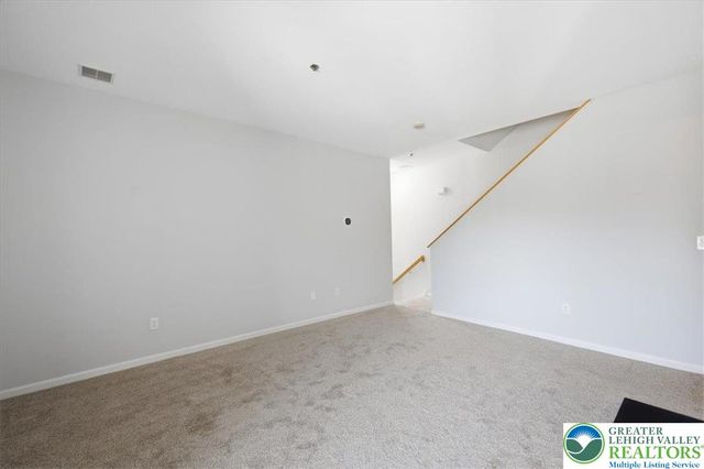 946 Nittany Court C221, South Whitehall Twp, PA 18104