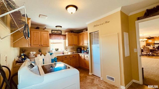 5197 E Emmerson City Road, Scheller, IL 62883