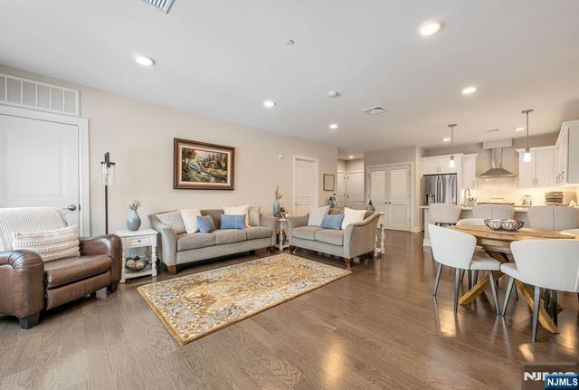 5201 Rio Vista Lane, Northvale, NJ 07647