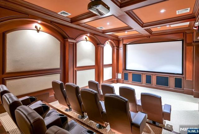 5201 Rio Vista Lane, Northvale, NJ 07647