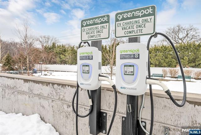 5201 Rio Vista Lane, Northvale, NJ 07647