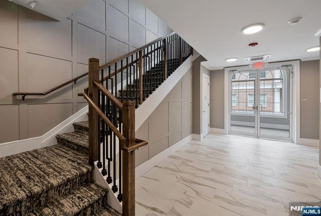 5201 Rio Vista Lane, Northvale, NJ 07647