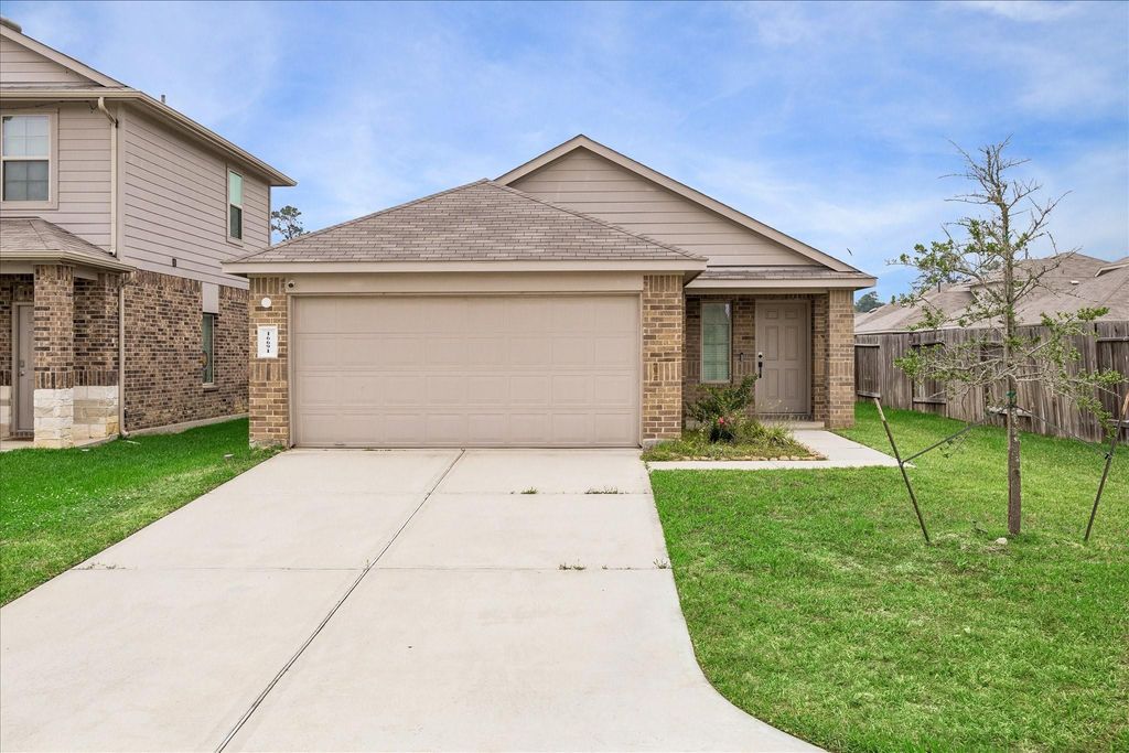 16691 Lonely Pines Drive, Conroe, TX 77302