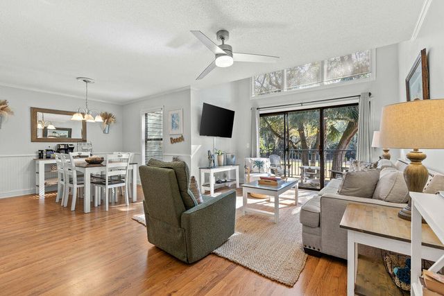 142 High Hammock Drive, Johns Island, SC 29455