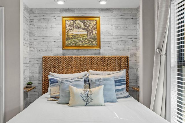 142 High Hammock Drive, Johns Island, SC 29455