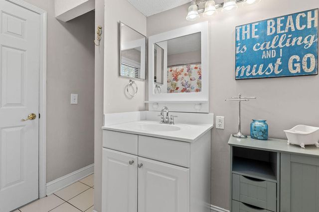 142 High Hammock Drive, Johns Island, SC 29455