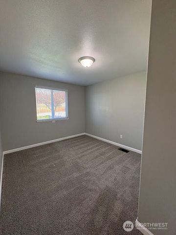 1104 NE 9th Street, East Wenatchee, WA 98802