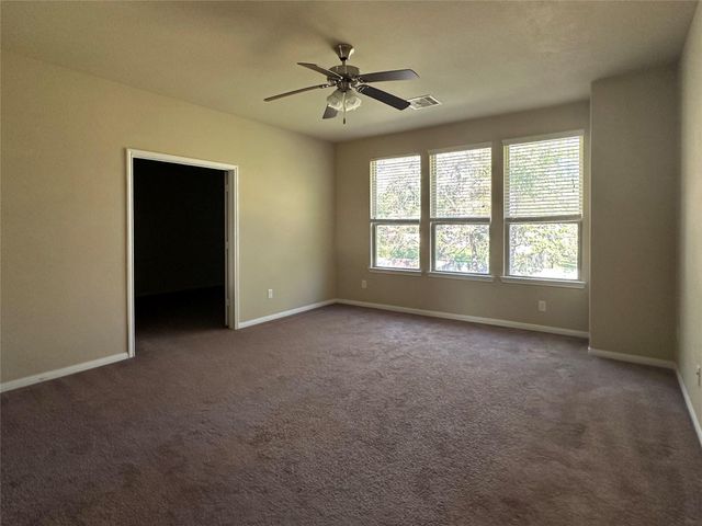 2438 Garden Falls Dr, Conroe, TX 77384
