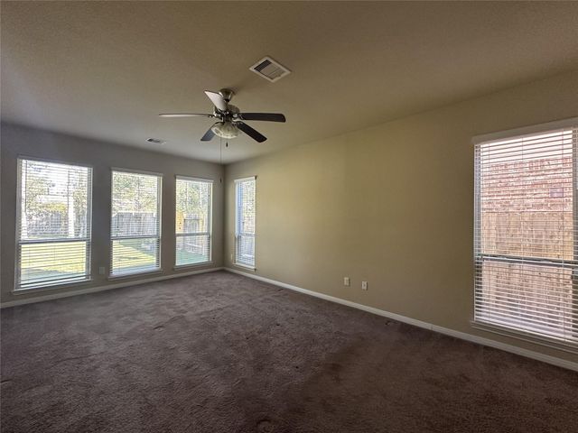 2438 Garden Falls Dr, Conroe, TX 77384