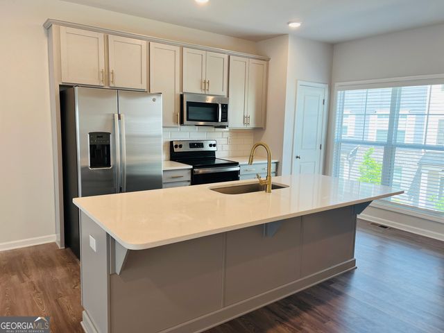 8 Iron Drive, Newnan, GA 30265