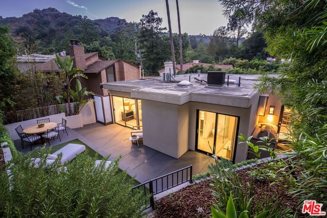 9834 Wanda Park Drive, Beverly Hills, CA 90210